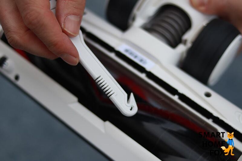 Cleaning the brush